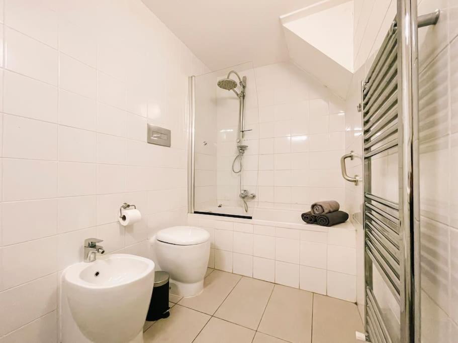 Ponte Vecchio Elegante Domus Apartamento
